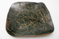P002.free-form-green-gold-plate.1